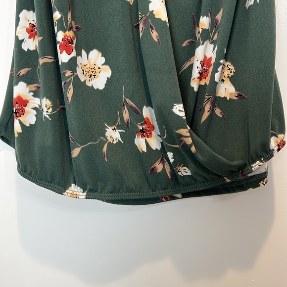 Beacon Green Wrap Tie Front Camisole size small. - Picture 7 of 10